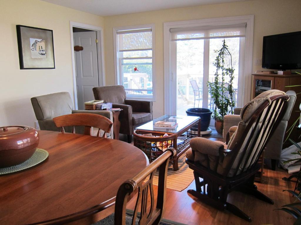 Twin Pines Bed And Breakfast Peterborough Exterior foto